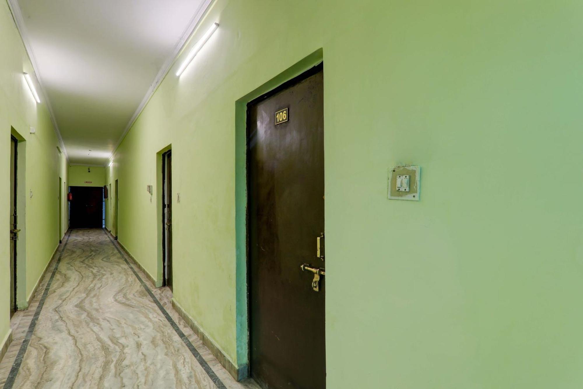 Hotel O Dripp Stay Inn Lakhnaú Exteriér fotografie